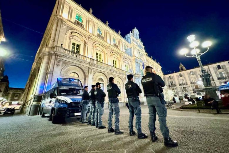 Catania, maxi controlli nel weekend nella movida: oltre 330 persone identificate, sequestri, denunce e sanzioni