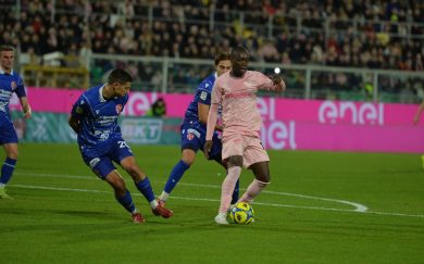 Serie B, il Venezia vince e si stacca: Monza e Palermo frenano, Frosinone a -2 dalla A