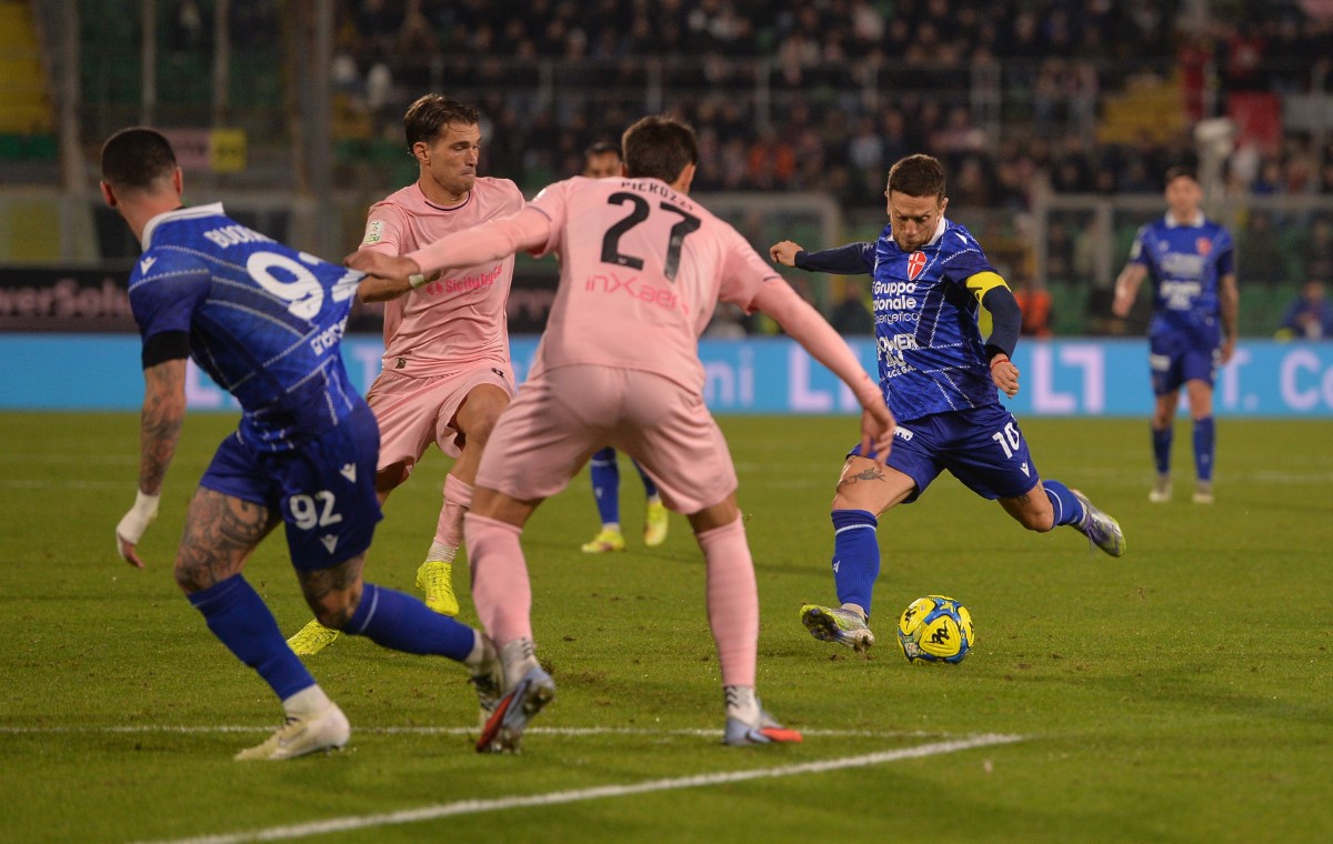 Palermo-Padova 1-0, gli scatti più belli del match del Barbera | FOTO Palermo-Padova 1-0, gli scatti più belli del match del Barbera | FOTO