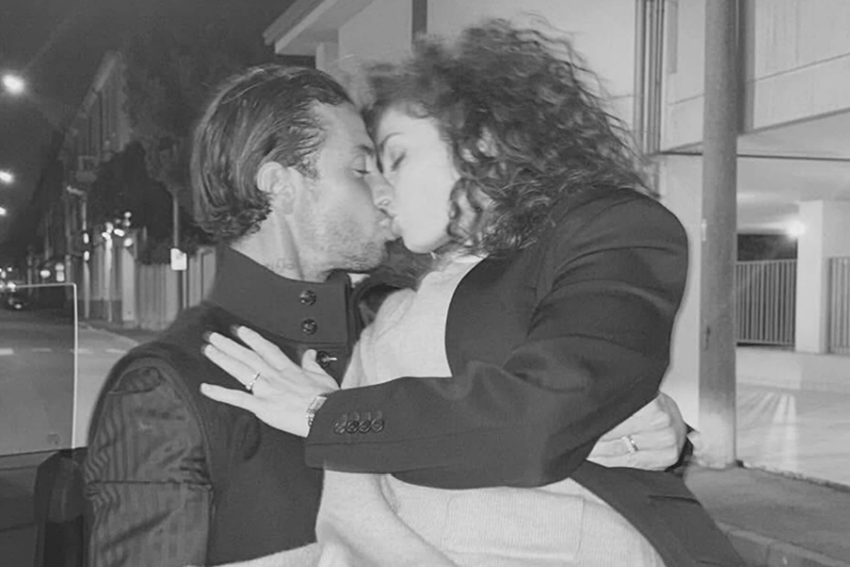 Tragedia per Raffaella Fico e Armando Izzo: la showgirl incinta perde il bambino Tragedia per Raffaella Fico e Armando Izzo: la showgirl incinta perde il bambino