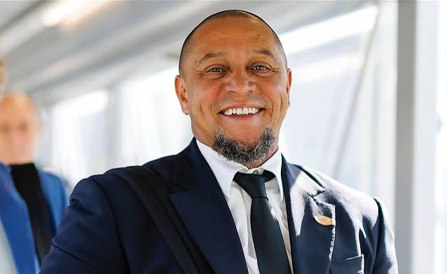 Paura per Roberto Carlos: l’ex stella del Real Madrid ricoverato per un problema cardiaco