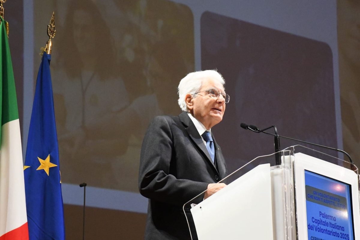 VIDEO | Palermo, Sergio Mattarella al passaggio di testimone con Modena per la Capitale del volontariato 2025