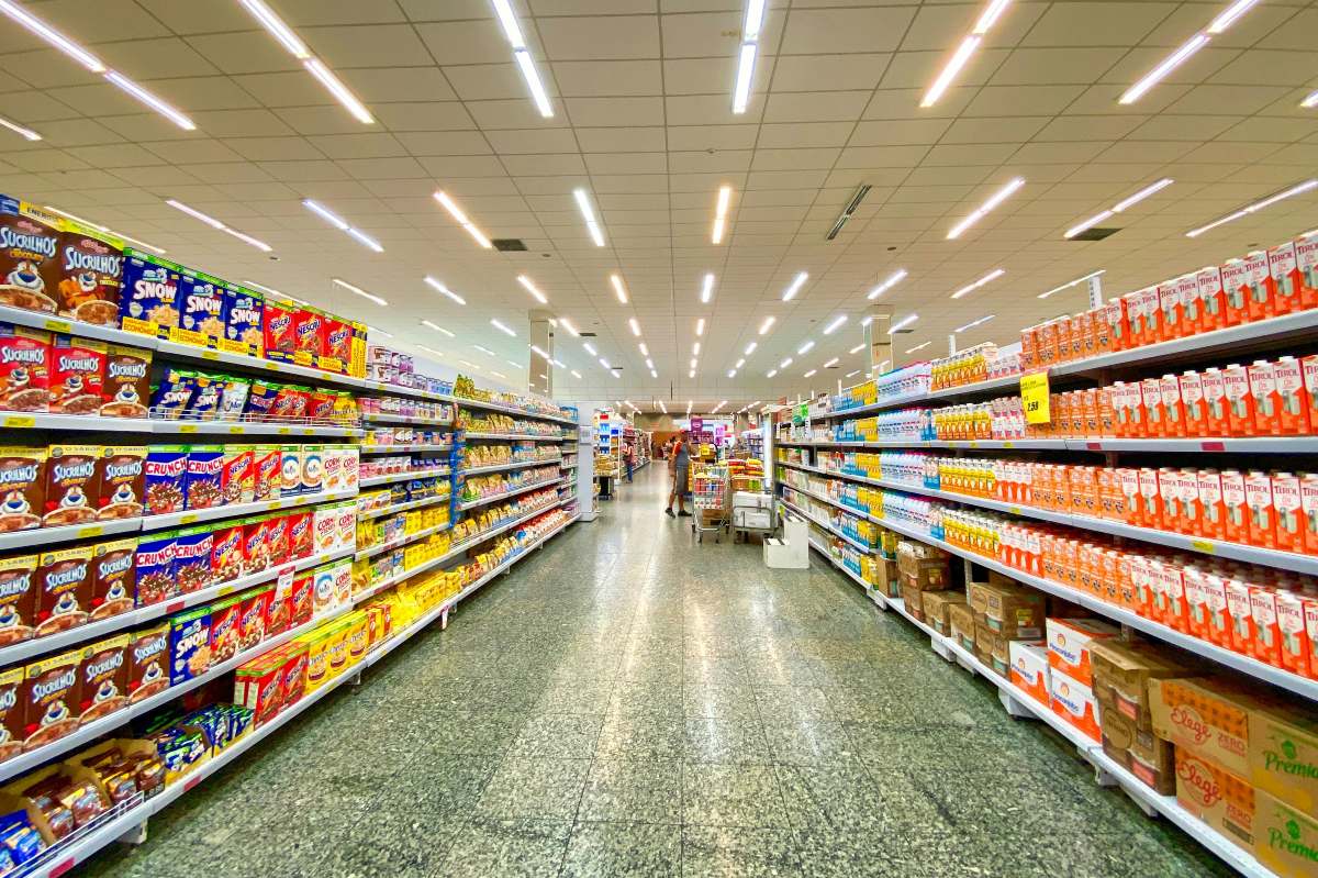 Arriva Capodanno, l’elenco dei supermercati e dei centri commerciali aperti il 31 dicembre e l’1 gennaio 2026