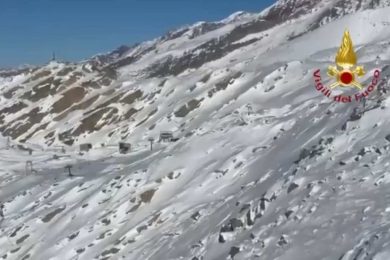 VIDEO | Paura in montagna, brutto incidente in funivia: ferite 4 persone