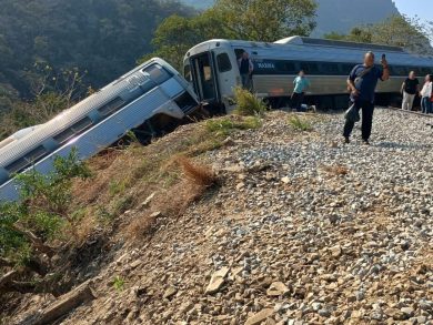 VIDEO | Tragedia in Messico: treno deraglia, 13 morti