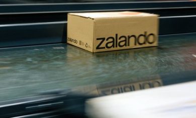 Zalando chiude il suo centro logistico in Germania con 2.700 dipendenti