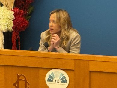Meloni,Pd:vuole solo sopravvivere,l’Italia reale non le interessa