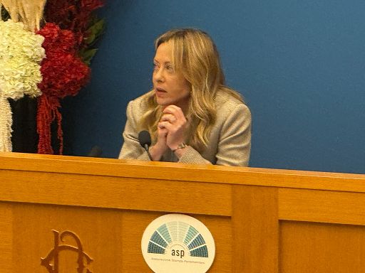 Meloni,Pd:vuole solo sopravvivere,l’Italia reale non le interessa