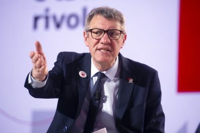 Referendum, Landini: Governo vuole cambiare Costituzione, va difesa democrazia
