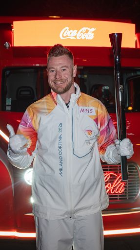 Milano-Cortina, lo ‘zar’ Ivan Zaytsev tedoforo a Torino