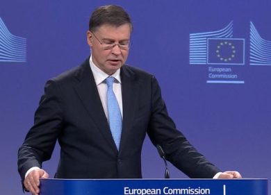 Ucraina, Dombrovskis: nuovo maxi prestito Ue sarà senza scadenza