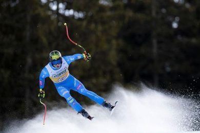 Sci, Giovanni Franzoni trionfa a sorpresa nel SuperG di Wengen