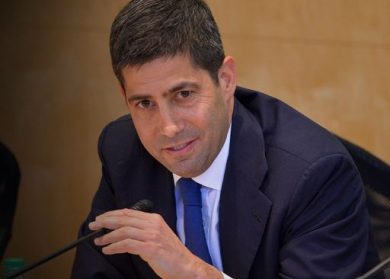 Fed, ora media Usa danno Warsh in vantaggio nella corsa alla presidenza