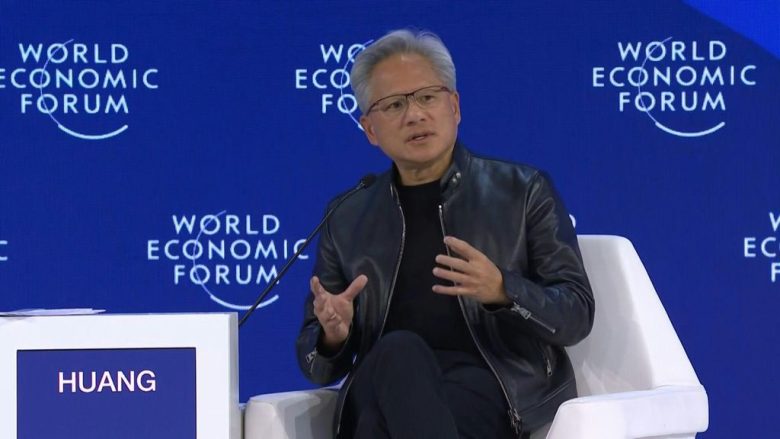 IA, Nvidia, Huang: richiede ancora più investimenti, lontani da bolla