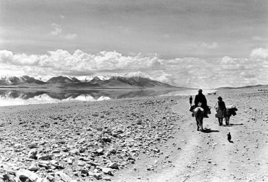 A Londra la prima mostra monografica su Fosco Maraini fotografo