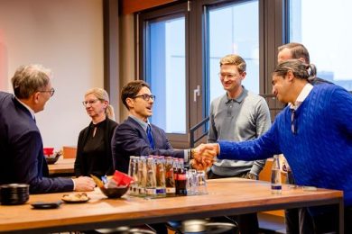 Mfe, P.S. Berlusconi visita la sede di Prosiebensat: “Potenziale incredibile”