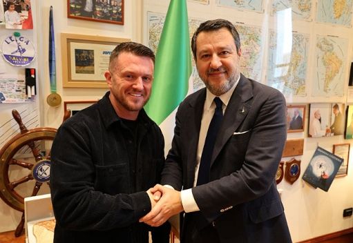 Salvini incontra Robinson, opposizione insorge: è un neonazista