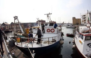 FT: nuovo sistema Ue contro pesca illegale blocca il pesce nei porti