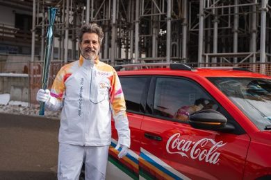 Viaggio Fiamma Olimpica, a Livigno il fisico Massimo Temporelli