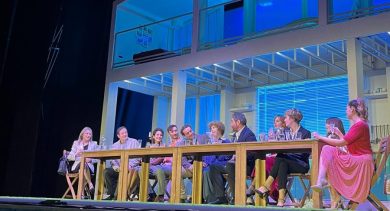 Il Teatro ABC di Catania si riempie con “A casa tutti bene”, la commedia firmata Muccino