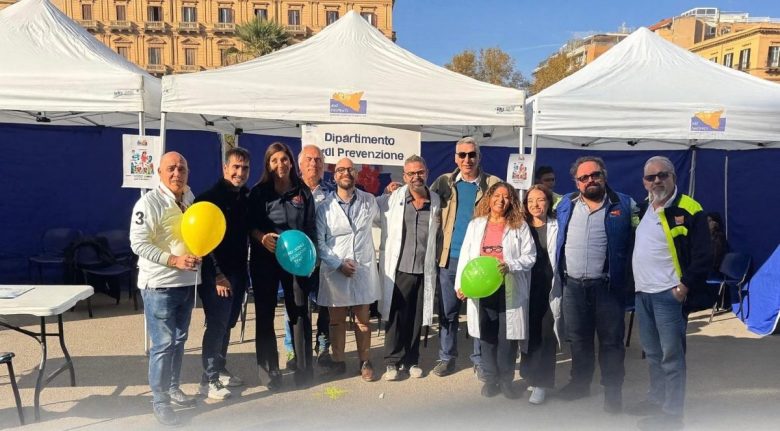 Palermo, vaccinazione antinfluenzale gratuita: Asp presente in piazza Castelnuovo