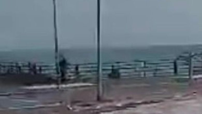 VIDEO – Devastanti i danni del ciclone Harry sul lungomare di Catania: il parere di esercenti e dipendenti