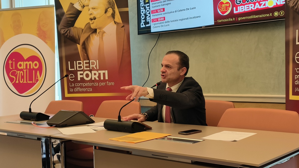 Politica siciliana, il j’accuse di Cateno De Luca: “Schifani rabbioso nei miei confronti” – VIDEO