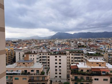 Alloggi popolari, la sfida per sfrattare la criminalità. Ferrandelli al QdS: “Restituite più di cento case nel 2025”