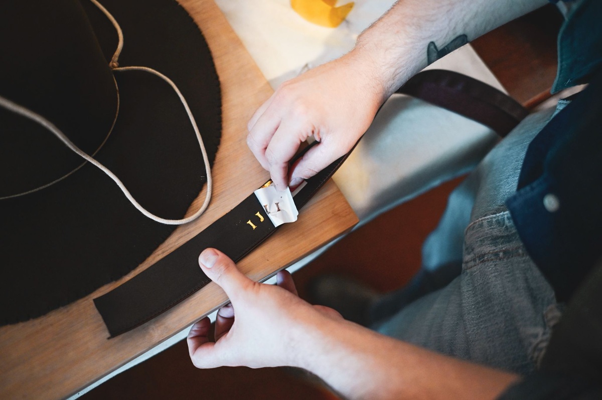 Da attore a cappellaio, la storia del palermitano Claudio Pellerito