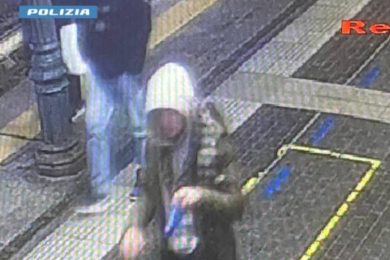 VIDEO – L’omicidio del capotreno a Bologna: fermato Marin Jelenik, il 36enne presunto assassino di Alessandro