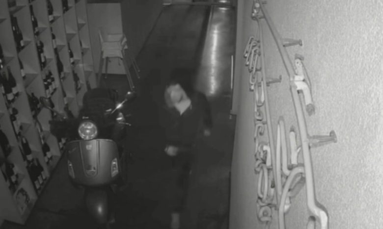 VIDEO| Furto al Molo Sant’Erasmo a Palermo, rubati soldi e un cellulare