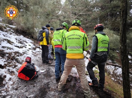 Tragedia sull’Etna: un infarto uccide un escursionista