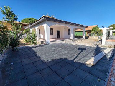 Beni confiscati alla mafia: pubblicato bando per la gestione della colonia marina a Vaccarizzo