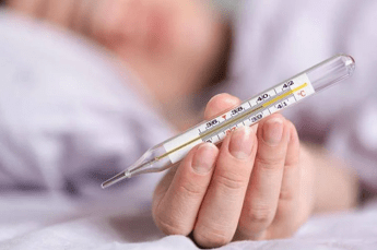 Influenza, Bassetti: “Bisogna andare al pronto soccorso se c’è difficoltà a respirare”