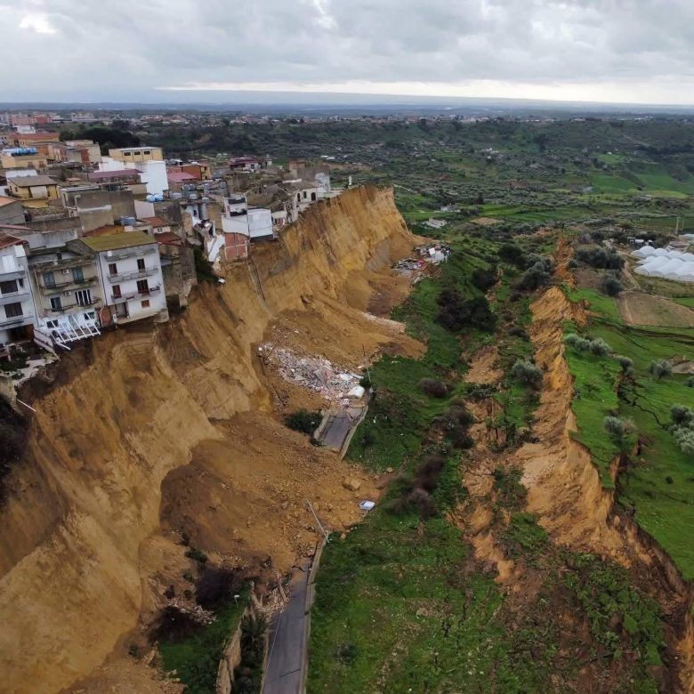 L’Isola che frana, disastro annunciato