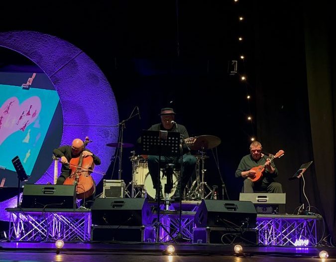 Vasame, la prima al Teatro ABC: quando l’amore diventa rivoluzione