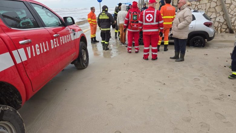 Il ciclone Harry colpisce anche il Trapanese, onde oltre gli otto metri a Mazara del Vallo