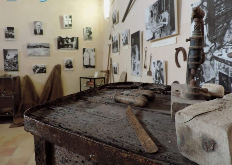 Dentro il Molino Excelsior di Valderice pezzi di storia che diventano memoria