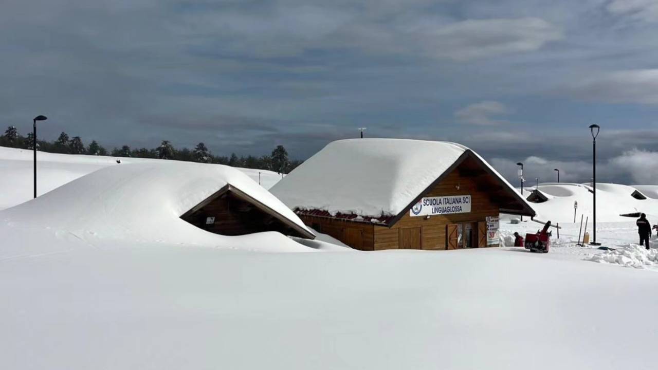 Neve a Piano Provenzana, impianti aperti? Ecco la situazione