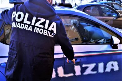 Appartamenti trasformati in centri massaggi hot: maxi sequestro a Palermo