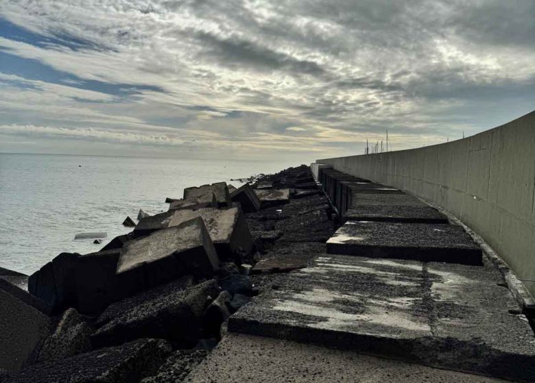 Al Porto di Catania danni contenuti e Di Sarcina rilancia: “Con la nuova darsena fermeremo l’onda prima”