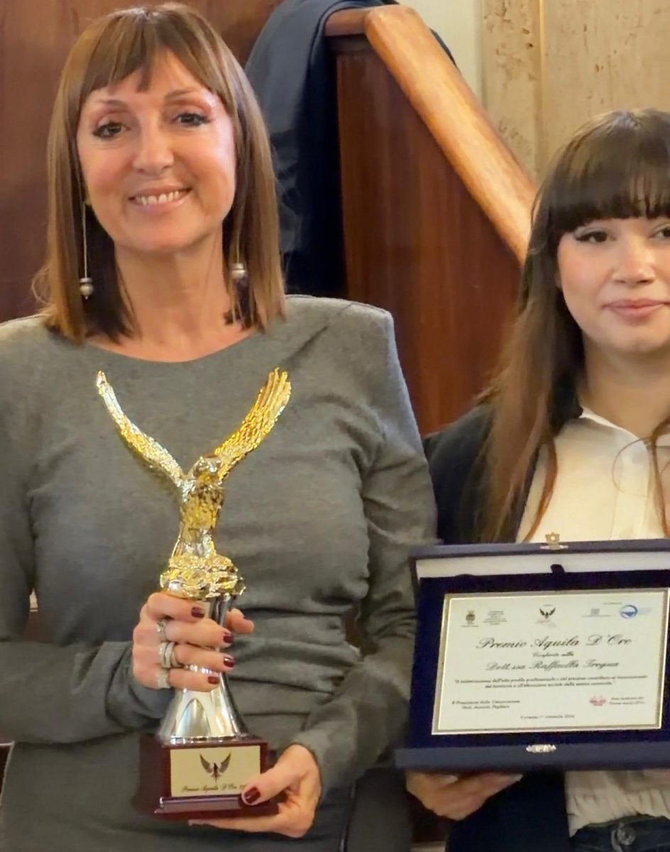 VIDEO | “Aquila d’Oro – Eccellenze di Sicilia”: mattinata di gala a Palazzo degli Elefanti, tra i premiati anche Raffaella Tregua