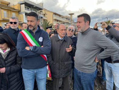 VIDEO | Maltempo in Sicilia, Schifani con Salvini a Furci Siculo: “Sereno sui fondi per l’emergenza”