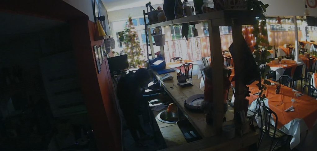 VIDEO| Tre tentati furti in pochi giorni da “Carlotta’s” a Palermo, il titolare: “Qui come Beirut”