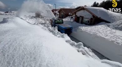 VIDEO | Neve abbondante a Linguaglossa, Anas a lavoro per ripristinare collegamenti stradali