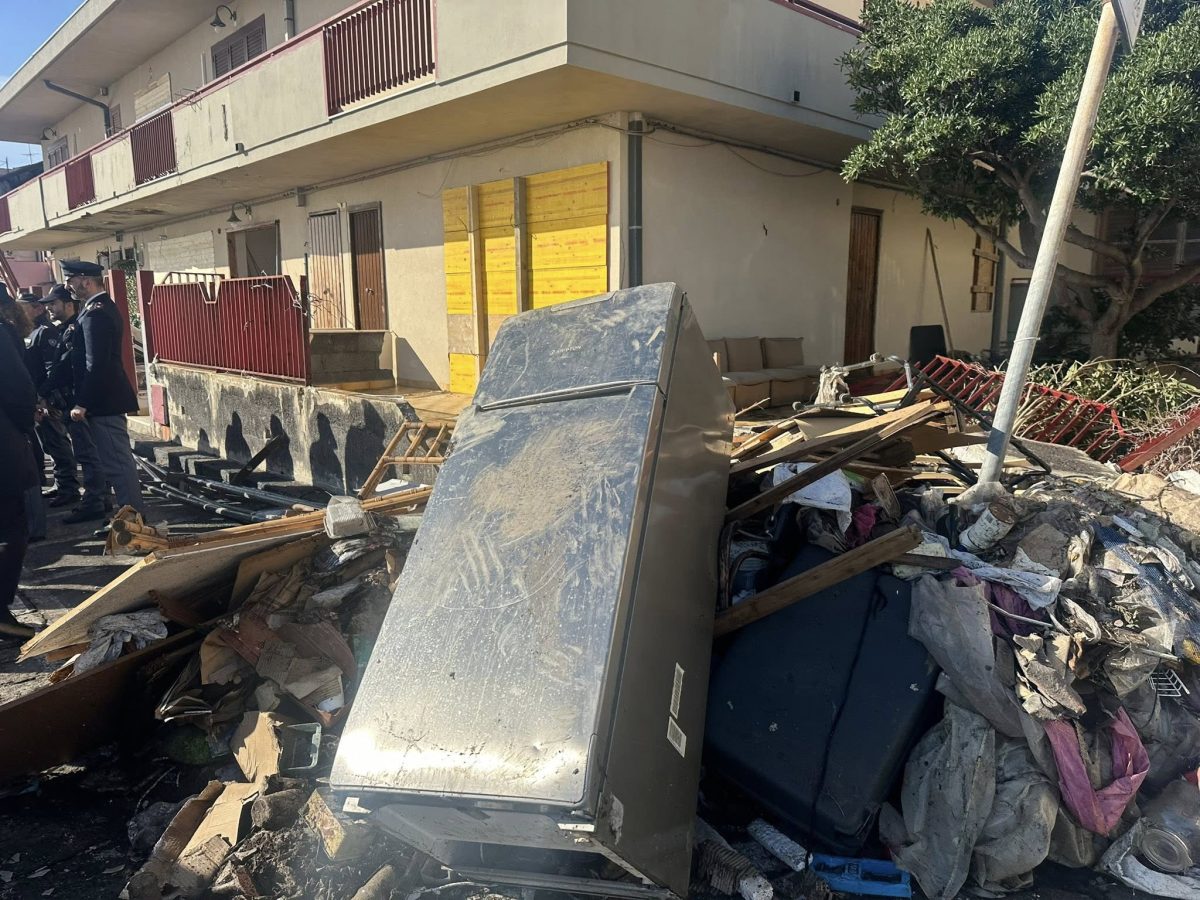 FOTO | Maltempo in Sicilia, Schifani dopo sopralluogo a Acireale e Catania: “Per la ricostruzione anche i fondi Fsc” FOTO | Maltempo in Sicilia, Schifani dopo sopralluogo a Acireale e Catania: “Per la ricostruzione anche i fondi Fsc”