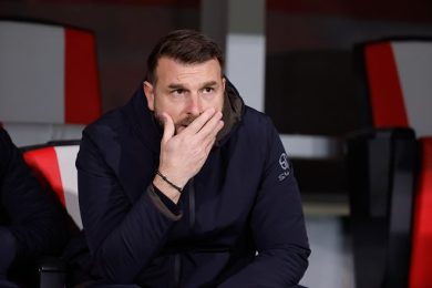 Calcio, il Verona esonera Zanetti, D’Aversa in pole