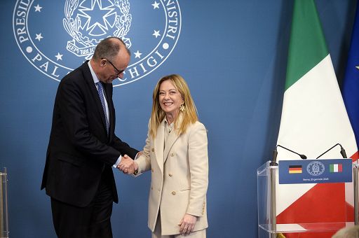 Meloni spinge col “motore italo-tedesco”: subito risposte su competitività