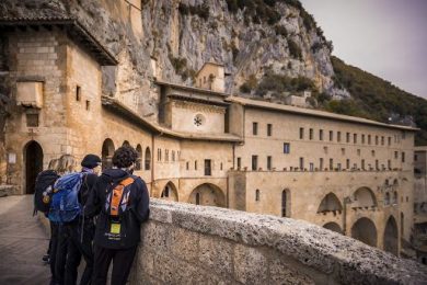 La scienza delle “zone blu” applicata al turismo per allungare gli anni in salute