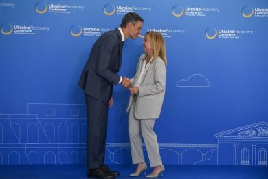 Ue, fonti Chigi: in colloquio con Meloni nessuna protesta da Sanchez